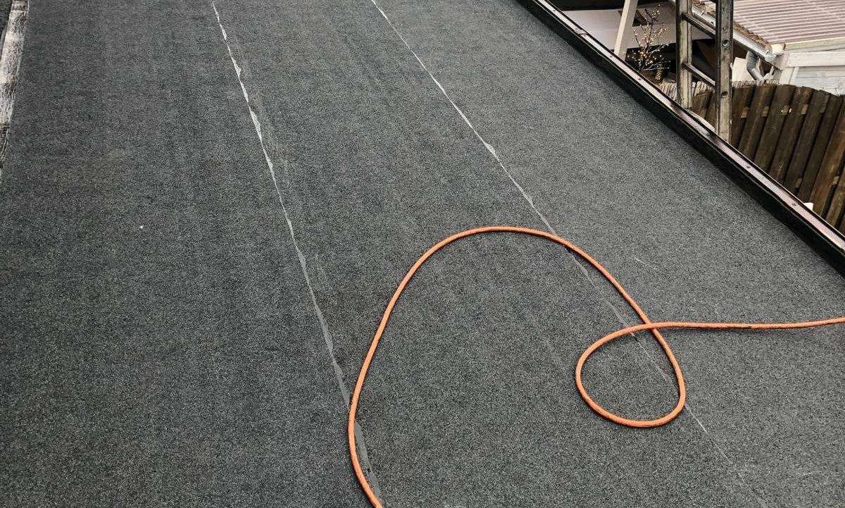 Nieuw bitumen dak aangelegd in Werkendam Nieuw bitumen dak aangelegd in Werkendam